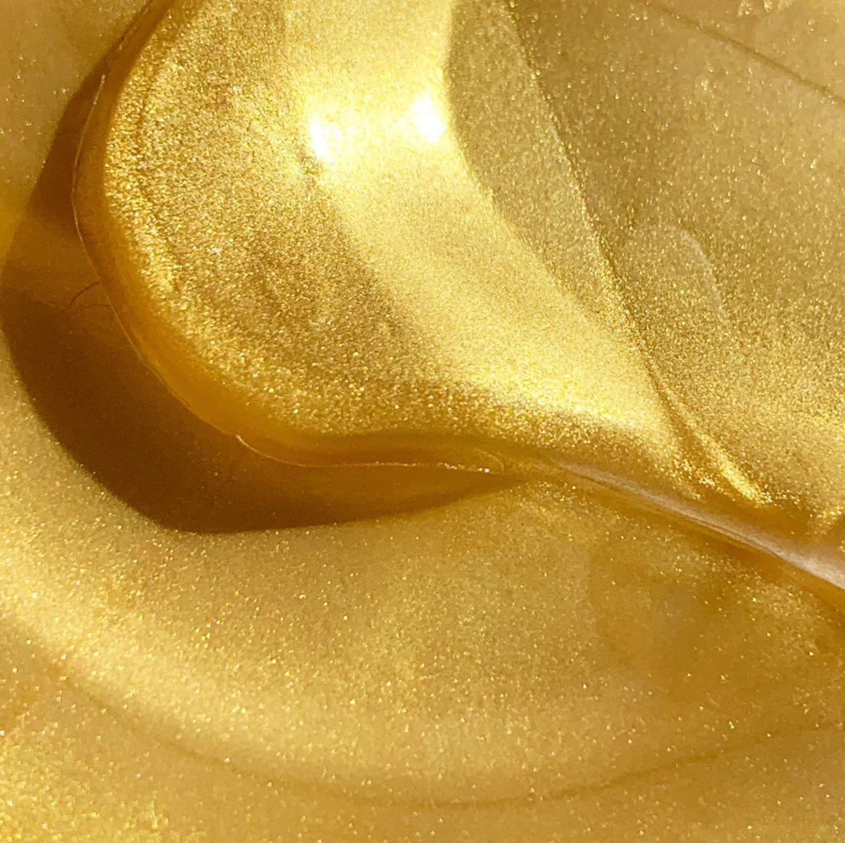 Radically Rejuvenating Under Eye Hydrogels - Image 4